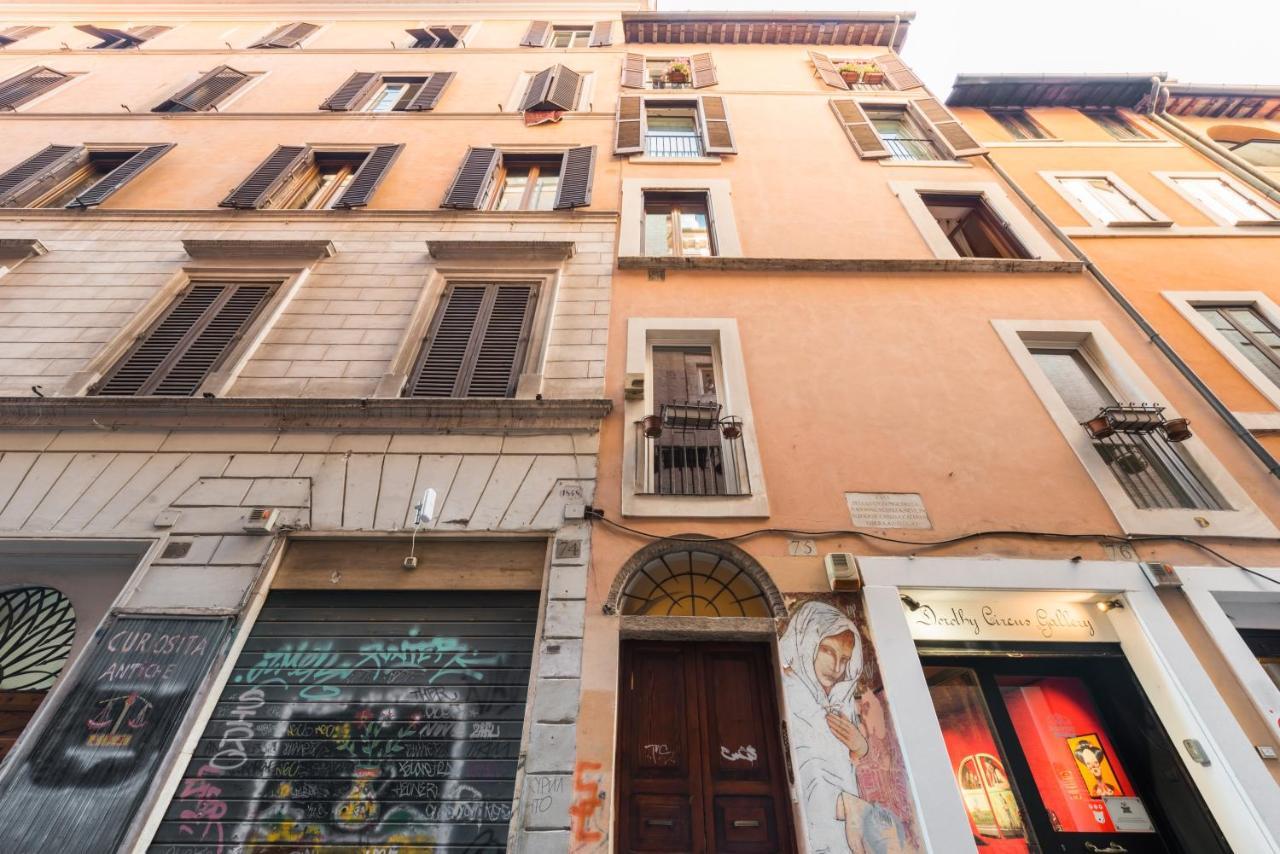 Via Dei Pettinari Apartment